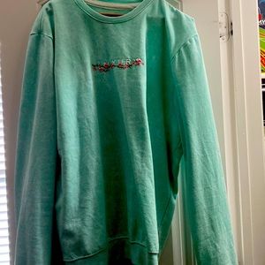 Blind rooster embroidered xl sweater fits like large and is extremely comfy